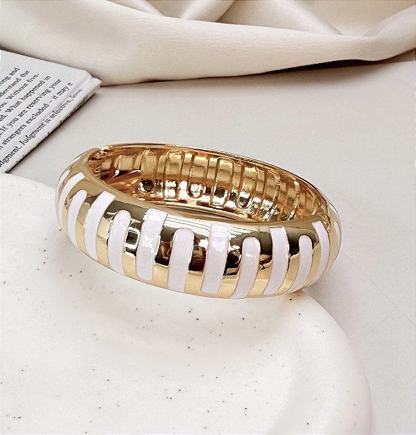 Bracelete NEO resinado cor off folheado a ouro