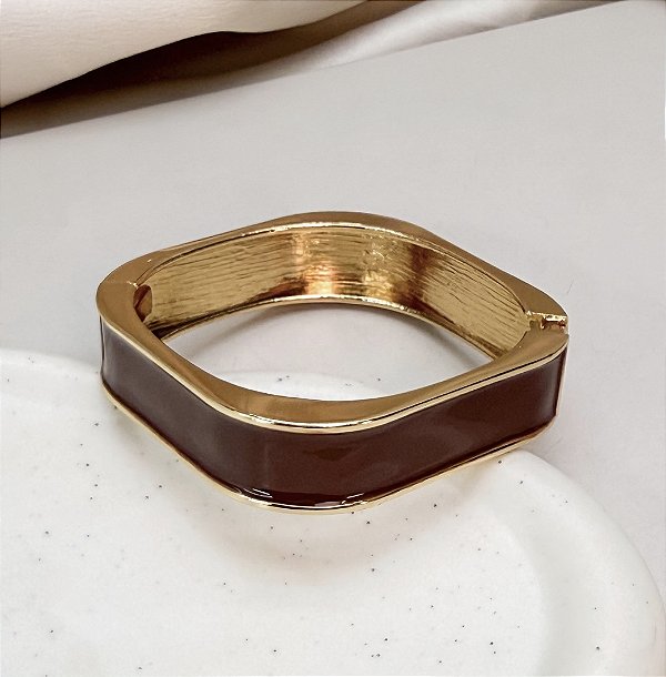 Bracelete DAMON resinado geometrico cor marrom folheado a ouro