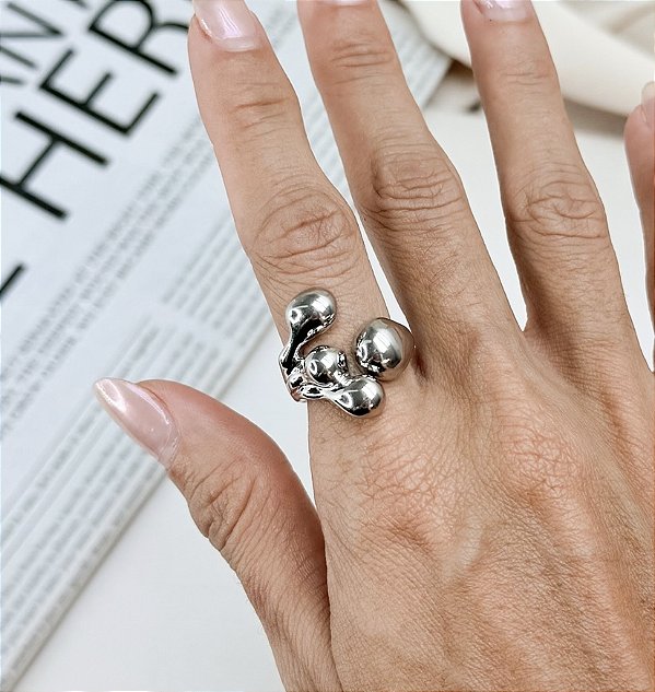 Anel ANAKI gotas geometrica folheado a prata