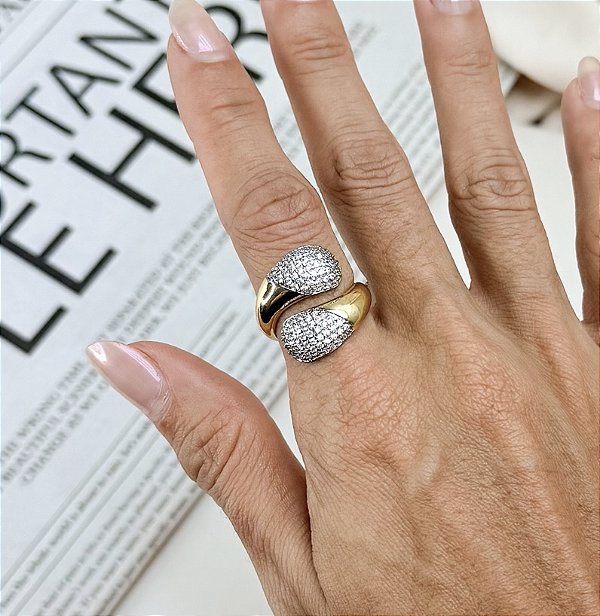 Anel HANS gotas cravejada com microzirconia folheado a ouro