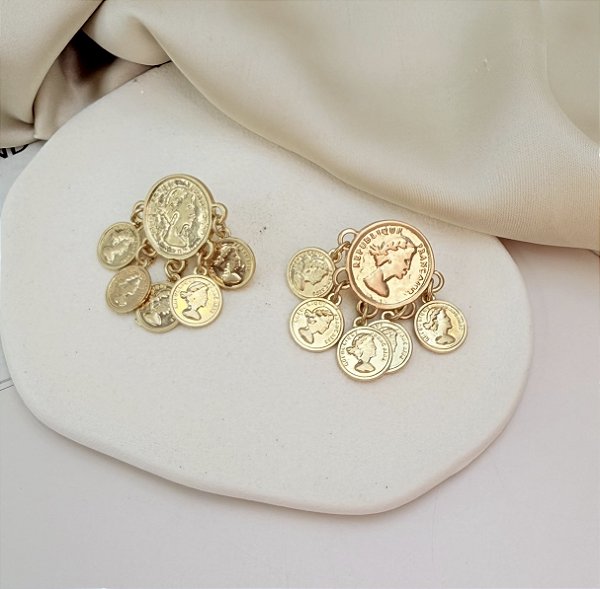 Brinco ZANDER medalhas folheada a ouro