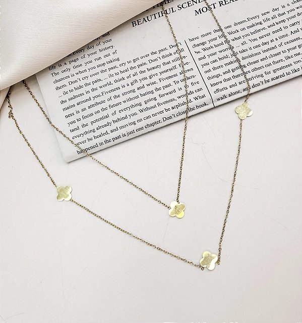 Colar ELEVEN trevo duplo folheada a ouro