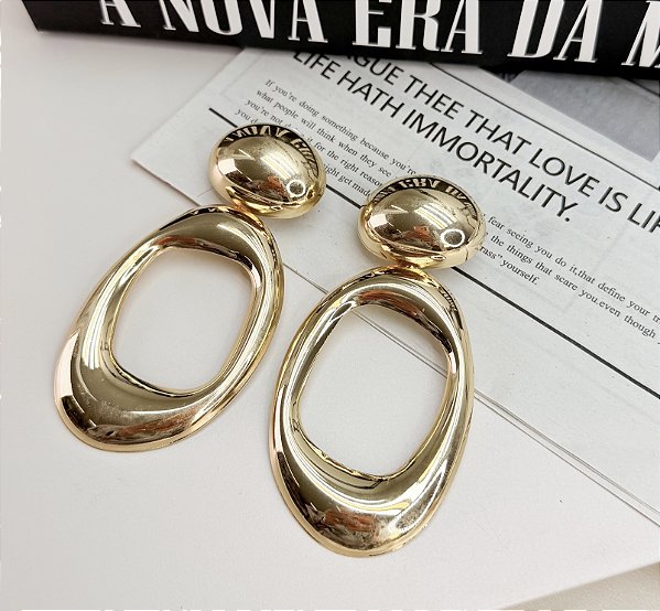 Brinco SAVERIA MAX oval folheada a ouro