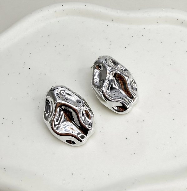 Brinco SUVA organico folheada a prata