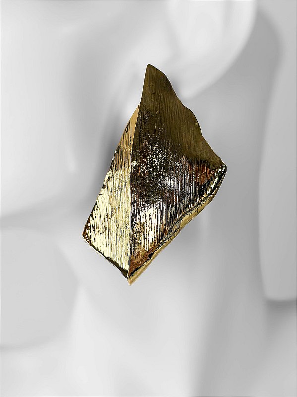Brinco DENUS escovado folheado a ouro