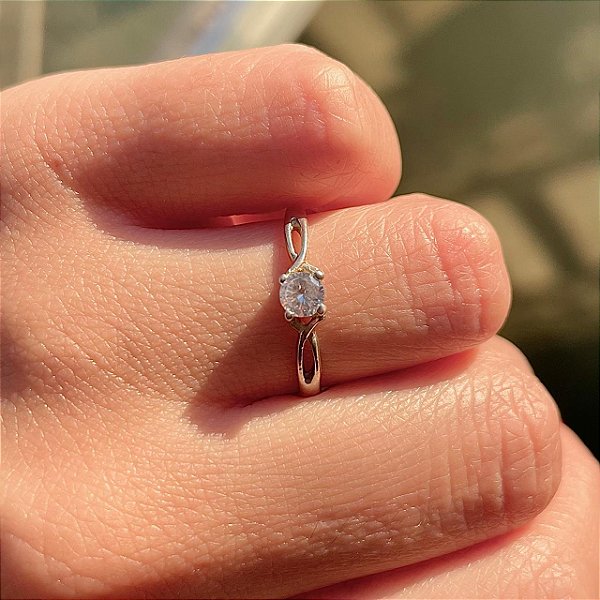 VL 579 - Solitário em Ouro Branco 18K