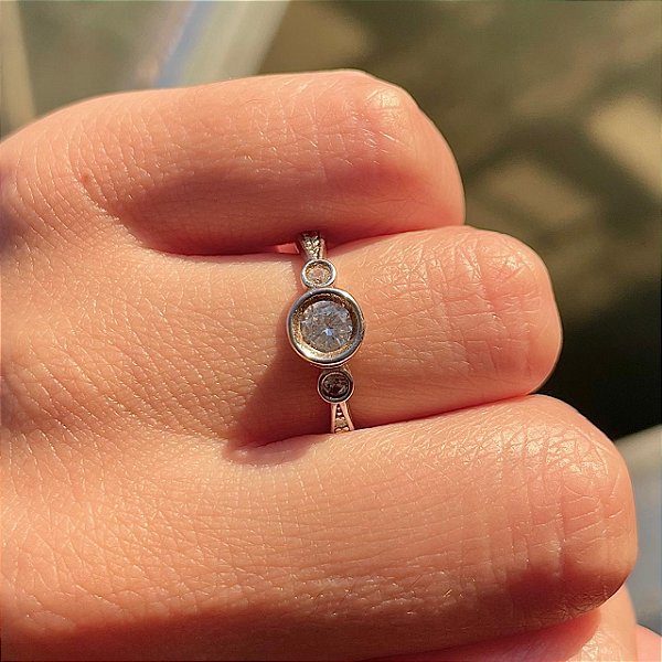 VL 588 - Solitário em Ouro Branco 18K