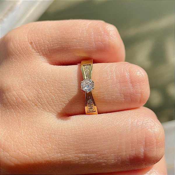 VL 509 - Solitário em Ouro Amarelo 18K