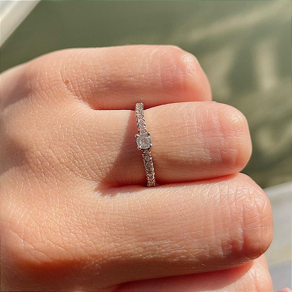 VL 531 - Solitário em Ouro Amarelo 18K