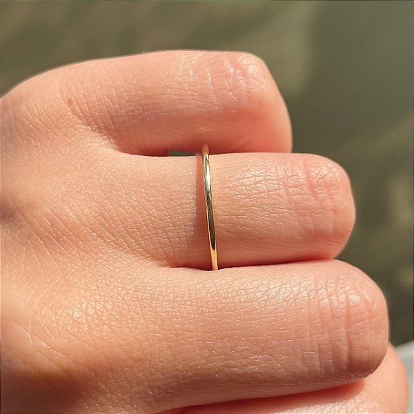 VL 900 - Par de Alianças em Ouro Amarelo 18K - 1 MM