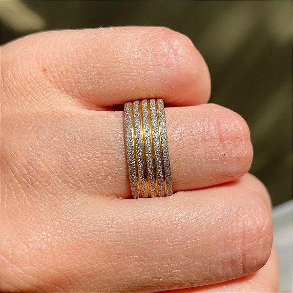VL 804 - Par de Alianças em Ouro Amarelo e Branco 18K