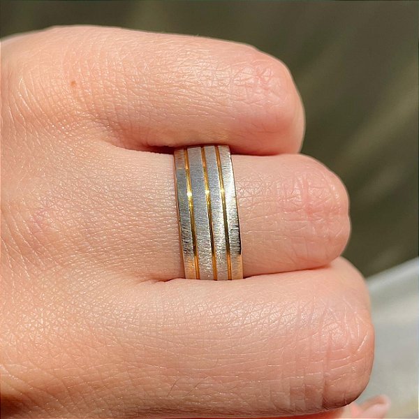 VL 809 - Par de Alianças em Ouro Amarelo e Branco 18K