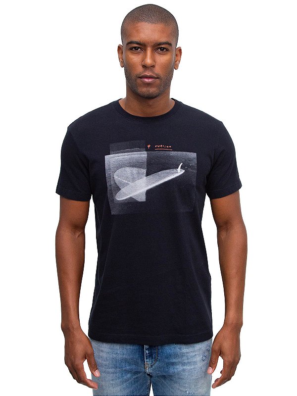 T-Shirt Vintage Longboard Preto Osklen