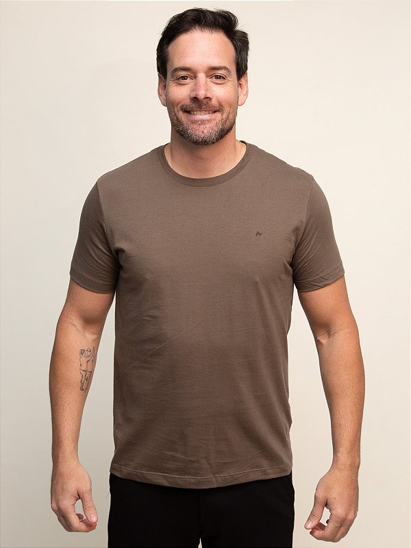 Camiseta Básica Aramis Charuto