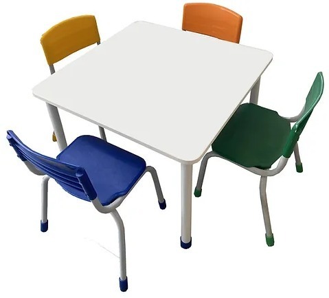 MESA QUADRADA PARA 04 LUGARES  CADEIRAS