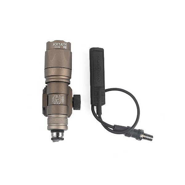 Lanterna Tática Surefire Mod. M300 p/ Trilho 22mm c/ acionador Remoto - Gold
