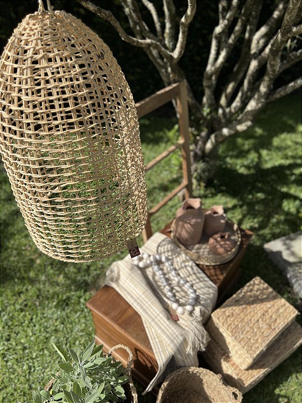 Luminária de rattan
