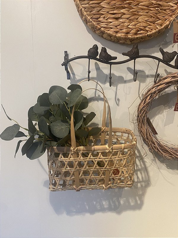 Cesta bambu de pendurar