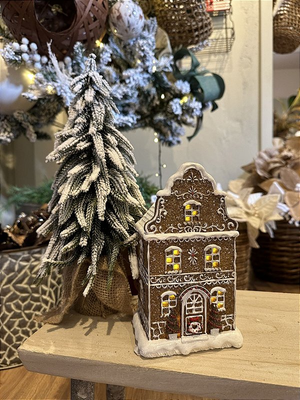 Casa ginger de resina