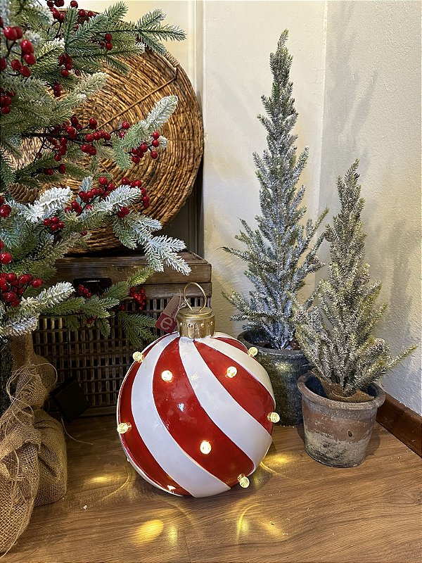Bola vermelha e branca com led 34cm
