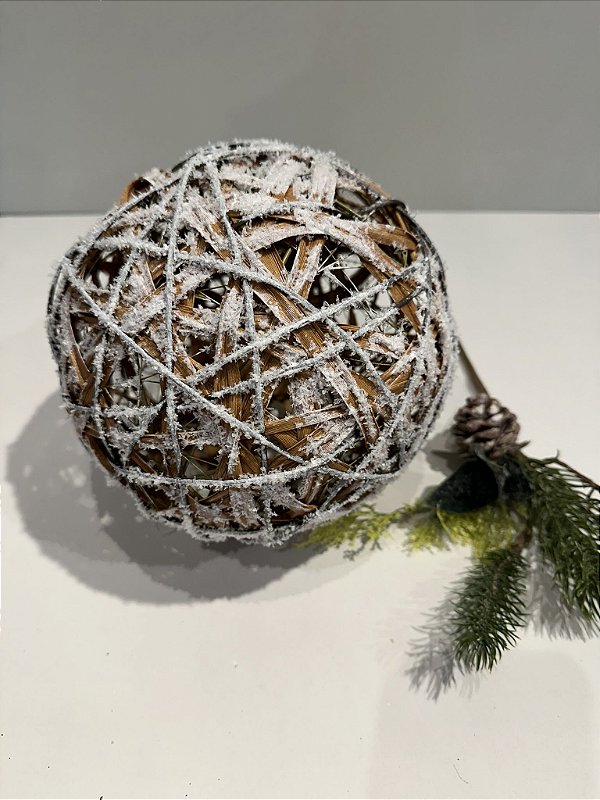 Bola decorada nevada  20cm