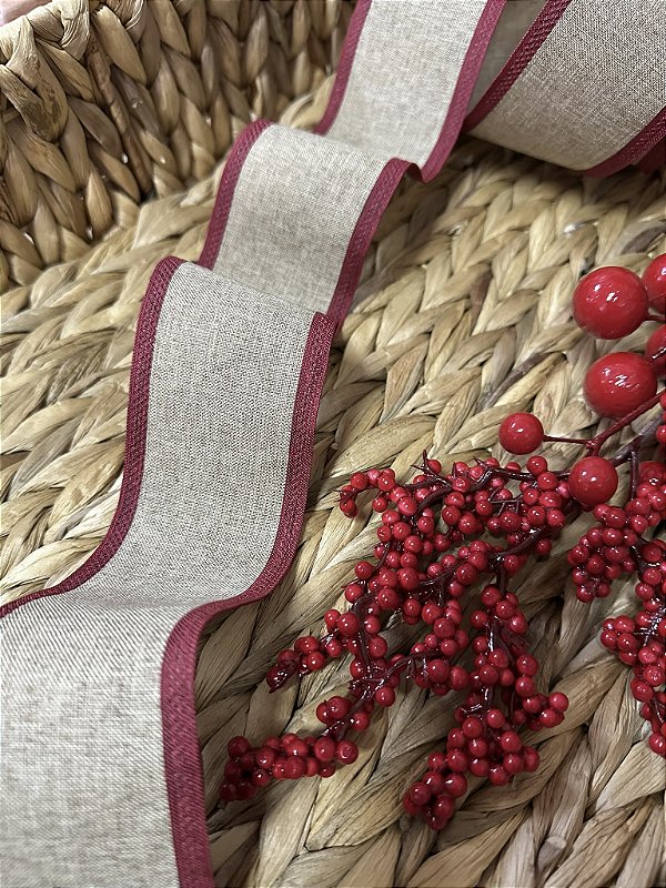 Fita natural com vermelho