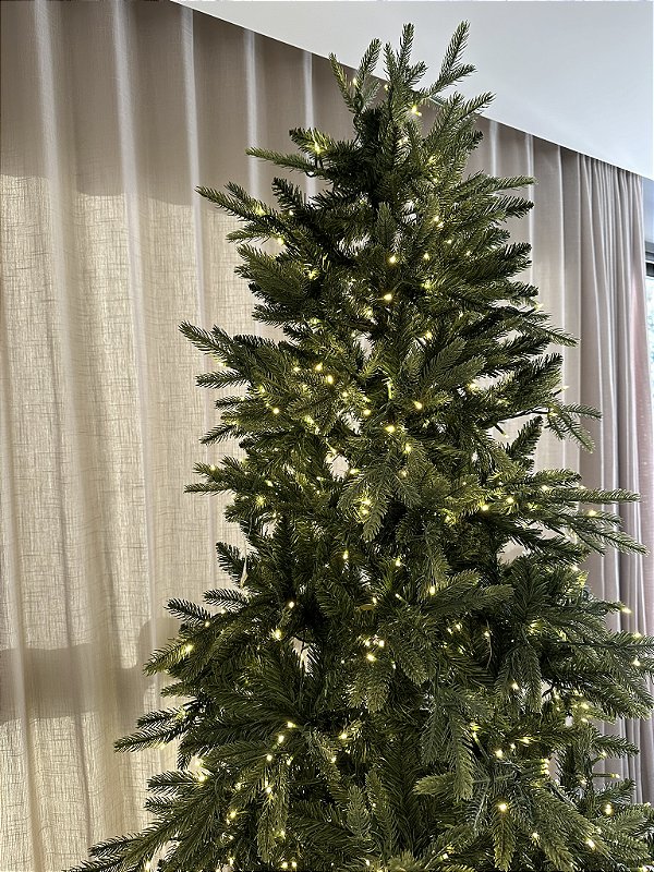 Árvore Canadense 1,80m com leds