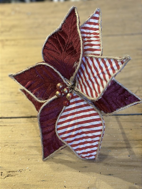 Poinsetia decorativa vermelha e branca