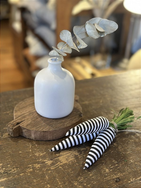 Trio de cenouras listradas pretas - 16cm