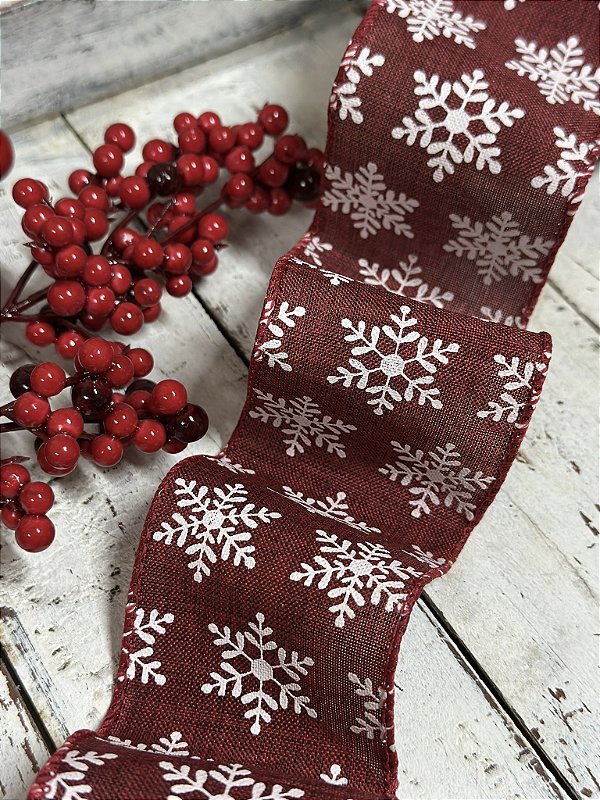 Fita vermelha com flocos de neve
