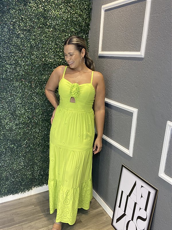 Vestido flor no busto lima