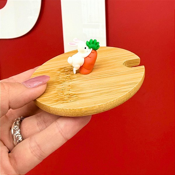 Tampa Bambu para Canecas Puxador Coelho