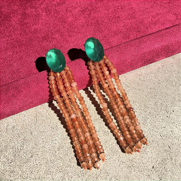 Brinco Oval Turmalina Leitosa Com Franja Fixa Em Pedras Naturais Jade Laranja Mescla Banhado a Ouro