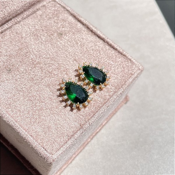 Brinco Gota Cravejada Esmeralda Banhado a Ouro