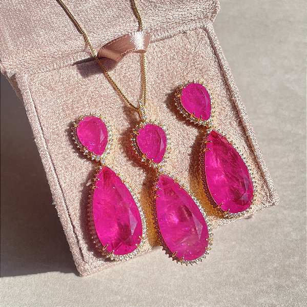 Conjunto Gota com Borda Cravejada Pink Fusion Banhado a Ouro