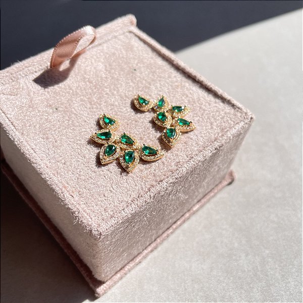 Brinco Ear Cuff Shine Gotas Esmeralda Banhado a Ouro