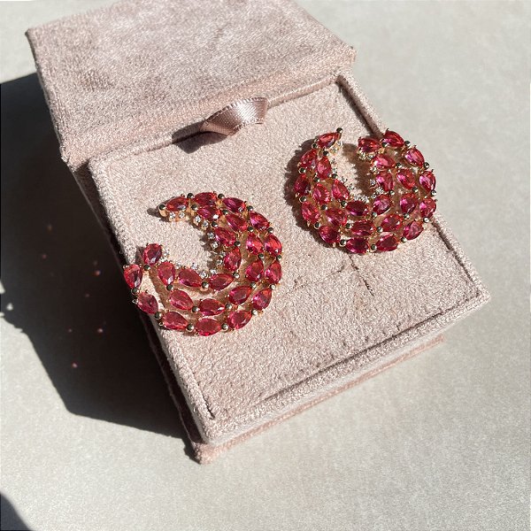 Brinco Argola Frontal Rubi Banhado a Ouro