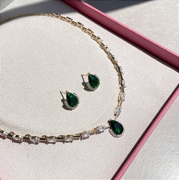 Conjunto Luxo Gota Esmeralda Banhado a Ouro