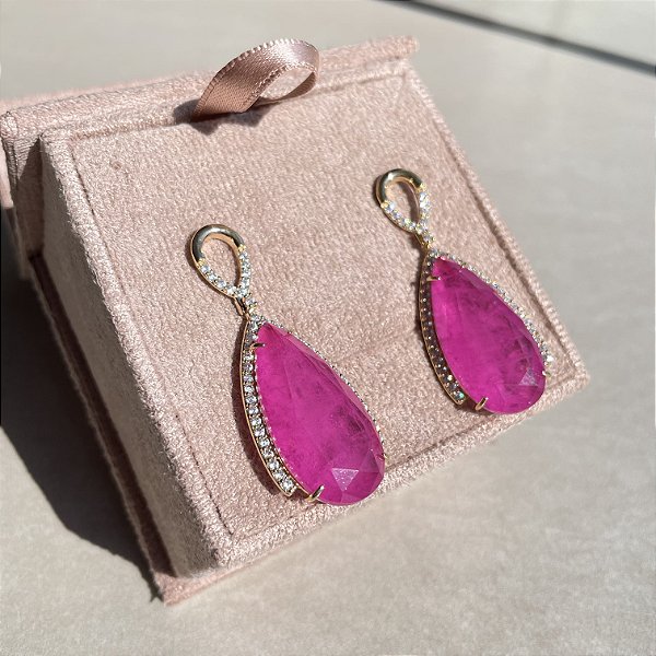 Brinco Gota Elo Pink Fusion Banhado a Ouro