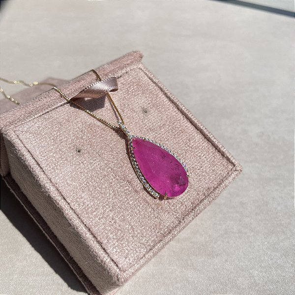 Colar Gota Borda Cravejada Pink Fusion Banhado a Ouro