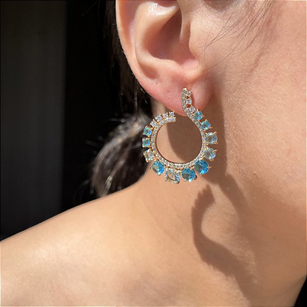 Brinco Argola Frontal Degrade Azul Banhado a Ouro