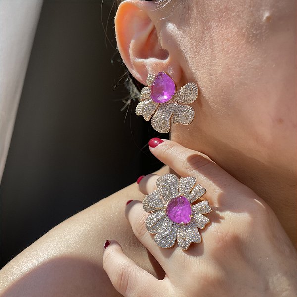 Conjunto Flower Cravejado Fúcsia Fusion Banhado a Ouro - ARO 19