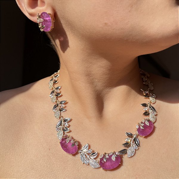 Conjunto Luxo Flowers Riviera Oval Fúcsia Fusion Banhado a Ouro