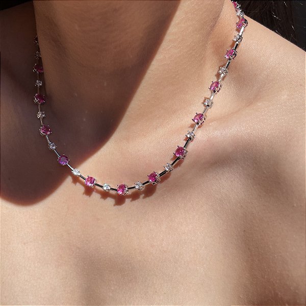 Colar Riviera Fio Faca Safira Rosa Banhado a Ródio Branco