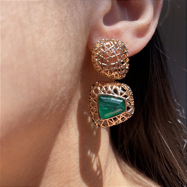 Brinco Organic Aramado Esmeralda Fusion Banhado a Ouro