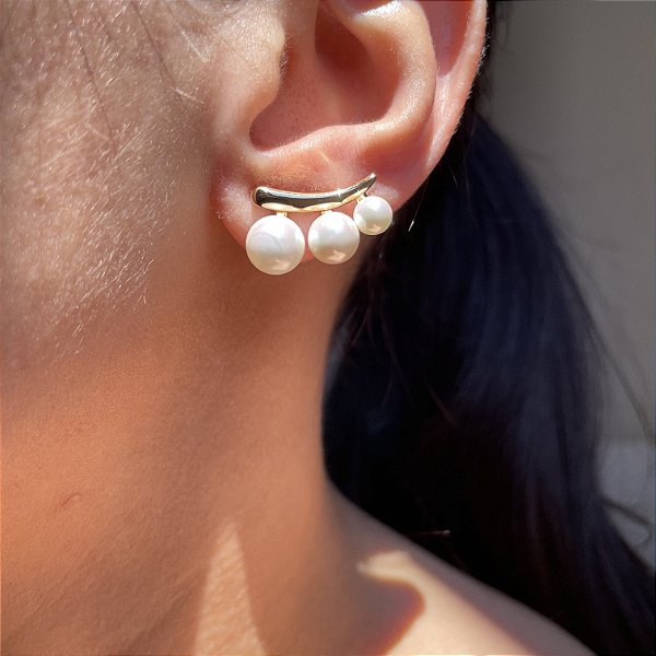 Brinco Ear Cuff Pérola Shell Banhado a Ouro