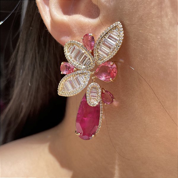 Brinco Meia Flor Baguetes Marsala Fusion e Safira Rosa Banhado a Ouro