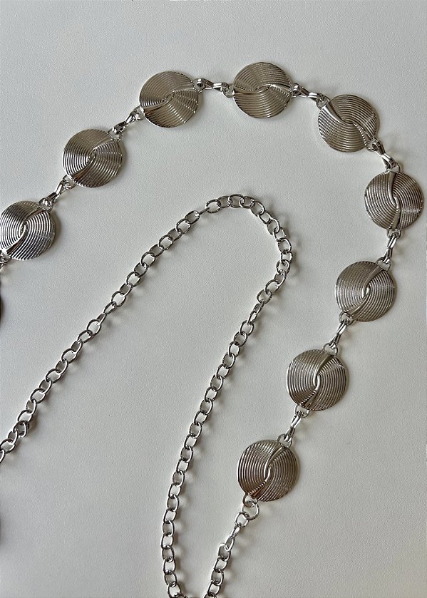 Cinto correntaria medalha redonda riscada