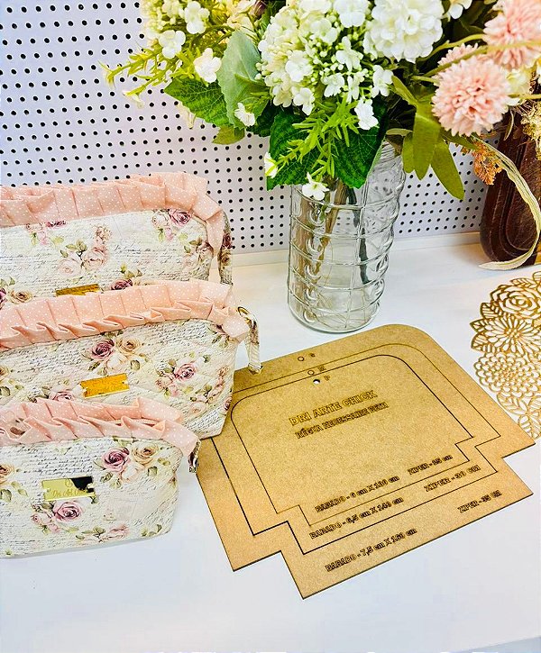 Kit Régua Necessaire Beth