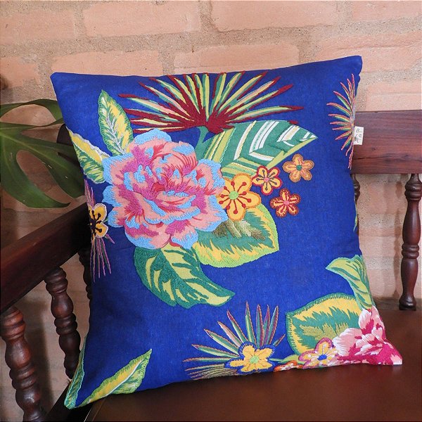 Capa de Almofada Chita Azul Bordada